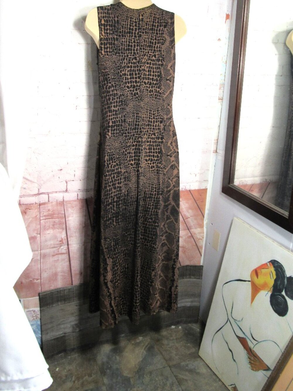 RONNI NICOLE TRAVEL KNIT MAXI PYTHON PRINT DRESS  MEDIUM - Picture 10 of 11